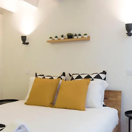 Apartment Lovelystay - Modern Triplex With Ac Near Beach, Metro & Fish Market *